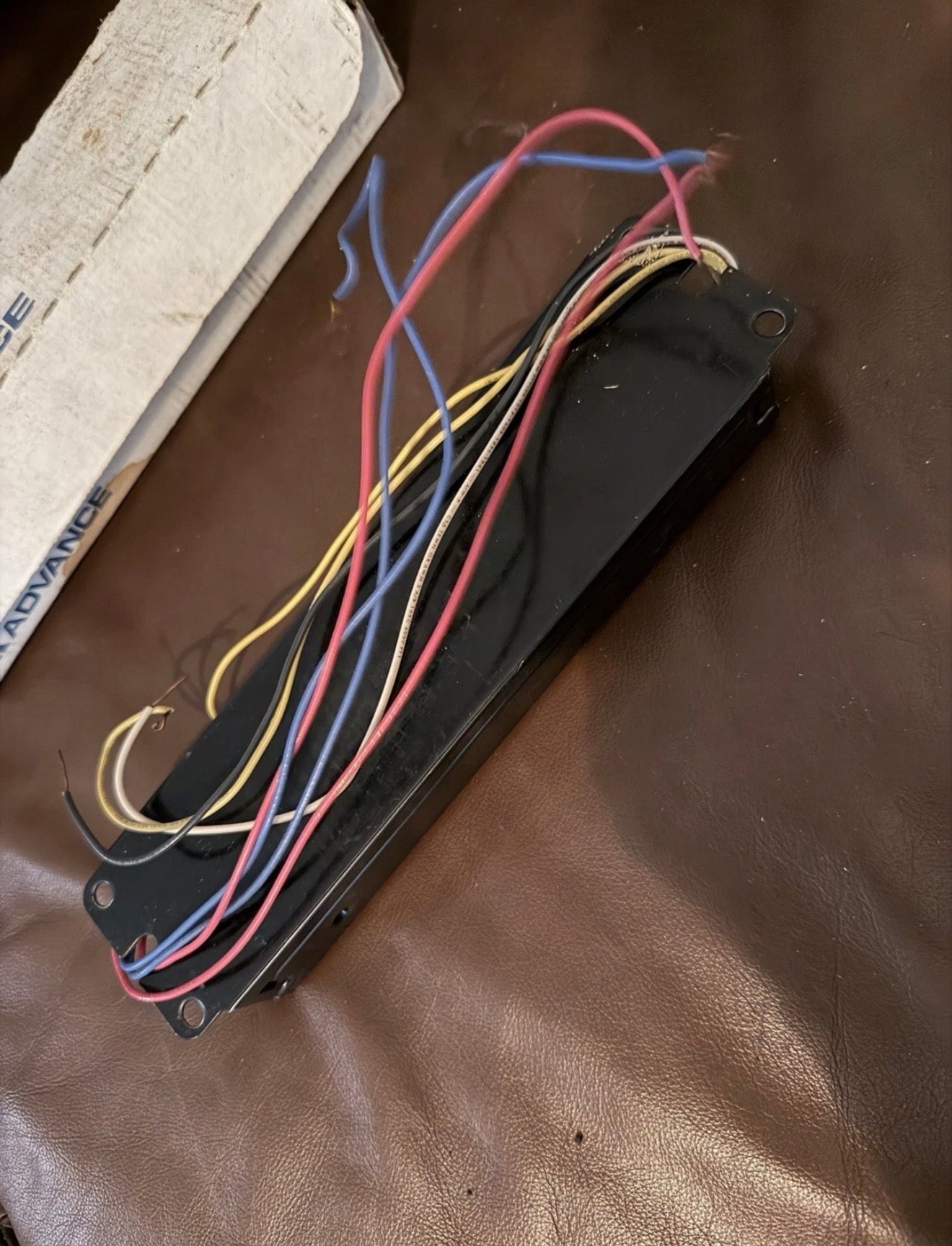 Advance Mark III R-2S40-1-TP Magnetic Fluorescent Ballast