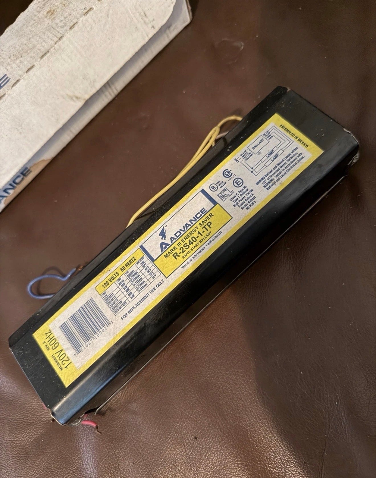 Advance Mark III R-2S40-1-TP Magnetic Fluorescent Ballast