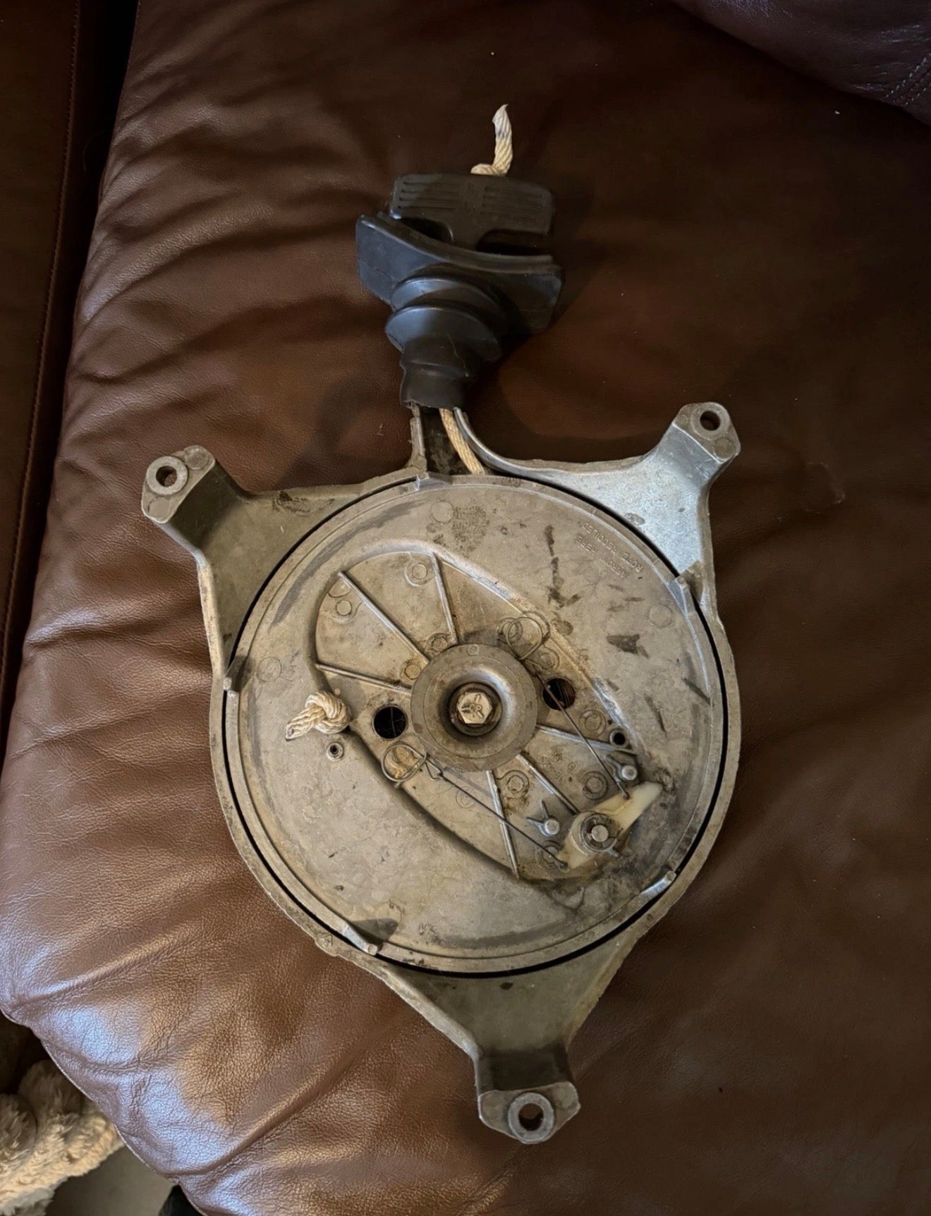 Manual Recoil Starter Assembly for an Evinrude or Johnson outboard motor