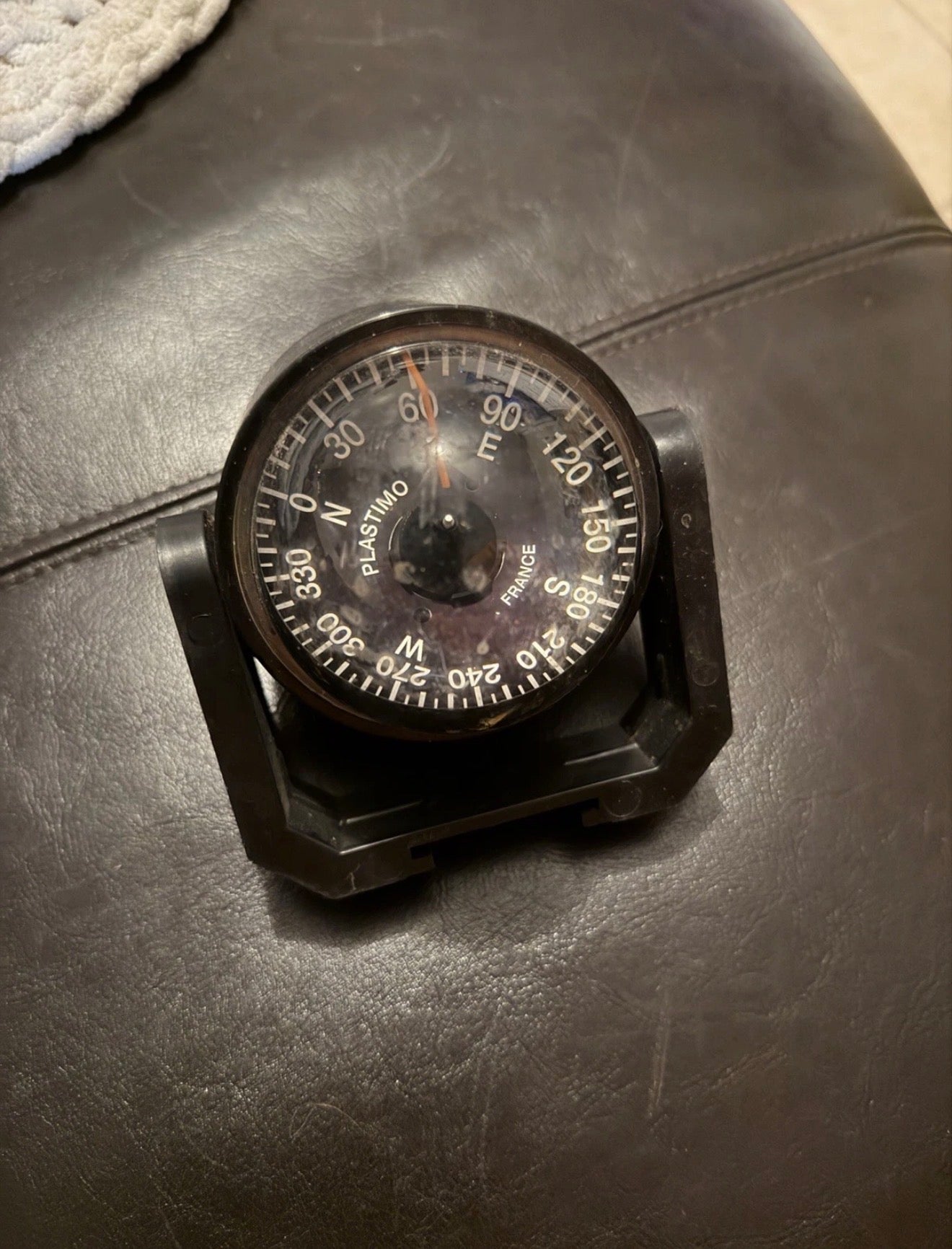 Plastimo bracket-mount marine compass